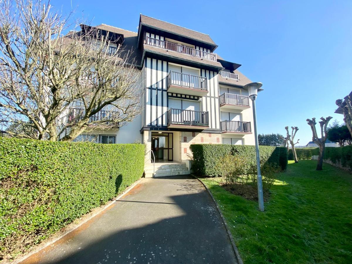 Superbe Appartement Avec Jardin Ensoleille Blonville-sur-Mer Exteriér fotografie